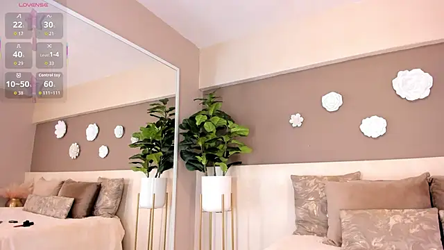 Snapshot of VictoriaShelby chatting on March 20, 11:37 am VictoriaShelby online show from March 20, 11:37 am