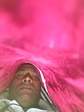 Snapshot of Chanderi19 chatting on December 15, 4:44 pm Chanderi19 online show from December 15, 4:44 pm