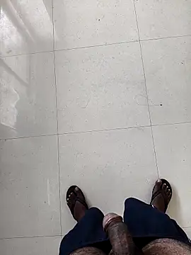 Snapshot of Chanderi19 chatting on December 20, 3:46 am Chanderi19 online show from December 20, 3:46 am