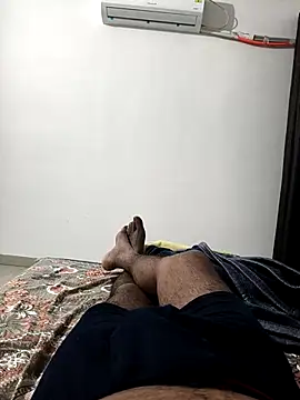 Snapshot of Chanderi19 chatting on February 17, 3:51 pm Chanderi19 online show from February 17, 3:51 pm