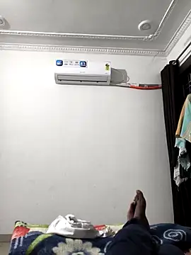 Snapshot of Chanderi19 chatting on March 5, 2:35 pm Chanderi19 online show from March 5, 2:35 pm