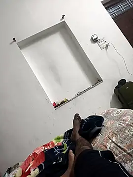 Snapshot of Chanderi19 chatting on March 24, 5:51 pm Chanderi19 online show from March 24, 5:51 pm