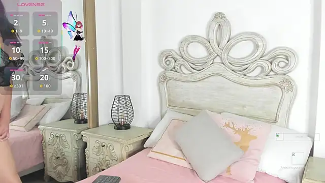 Snapshot of michell_blakke chatting on November 27, 11:34 am michell blakke online show from November 27, 11:34 am