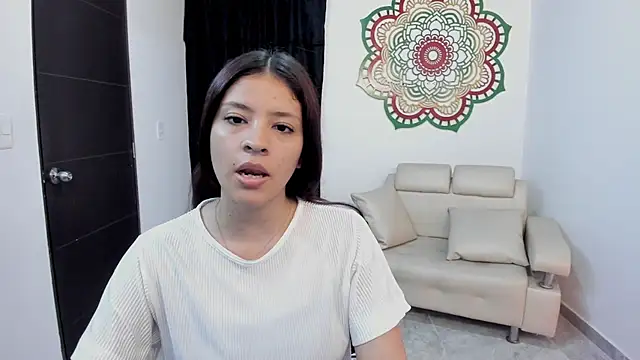 Candy fox 19 online show from February 13, 4:03 pm