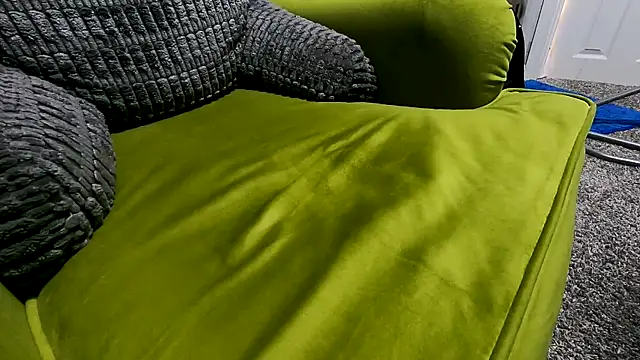 Snapshot of Mickelangello75 chatting on November 10, 4:50 pm Mickelangello75 online show from November 10, 4:50 pm