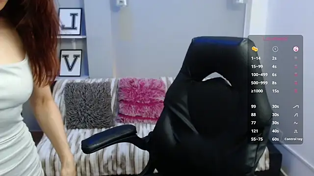 KendallWood  online show from January 17, 8:56 pm