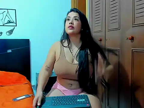 Snapshot of Allison_21_ chatting on September 25, 2:04 am Allison 21 online show from September 25, 2:04 am