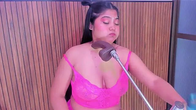 Snapshot of mysticlatina1 chatting on November 7, 11:54 am mysticlatina1 online show from November 7, 11:54 am