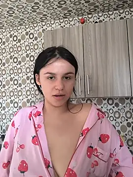 Snapshot of Daniela-rosee chatting on July 18, 8:01 pm Daniela-rosee online show from July 18, 8:01 pm
