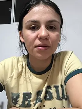 Snapshot of Daniela-rosee chatting on July 20, 5:44 am Daniela-rosee online show from July 20, 5:44 am