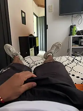 Snapshot of camiloyks chatting on March 10, 5:51 pm camiloyks online show from March 10, 5:51 pm