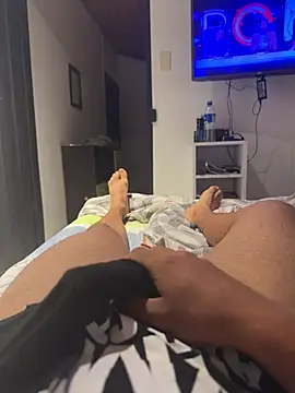 camiloyks online show from May 5, 2:19 am