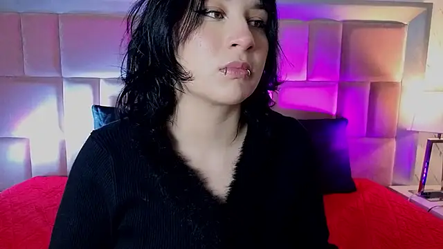 Snapshot of RobinBennett chatting on July 2, 12:00 pm RobinBennett online show from July 2, 12:00 pm