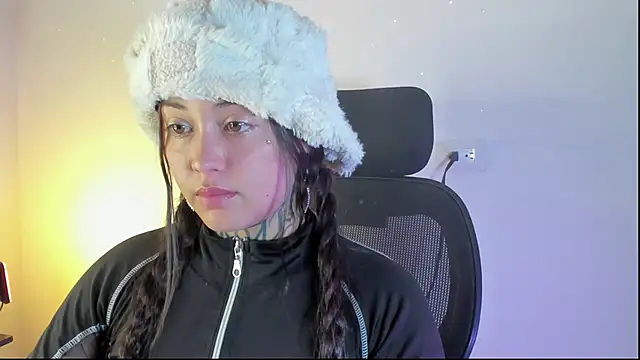 Snapshot of SofiaBermudez chatting on October 16, 11:28 pm SofiaBermudez online show from October 16, 11:28 pm