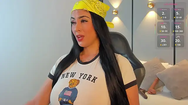 ashly moonn online show from June 12, 12:37 pm