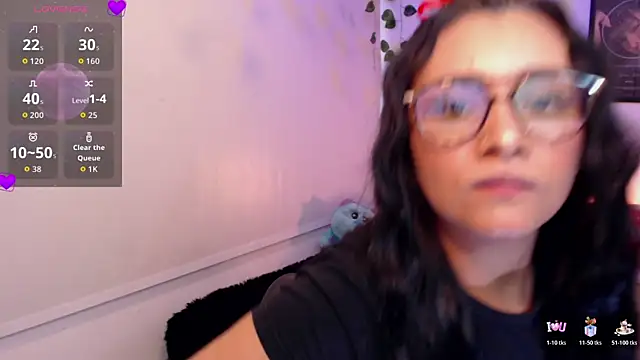 Snapshot of MarilynWhite_ chatting on October 23, 10:30 pm MarilynWhite online show from October 23, 10:30 pm