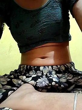 Snapshot of Aasha_devi05 chatting on October 24, 10:11 am Aasha devi05 online show from October 24, 10:11 am