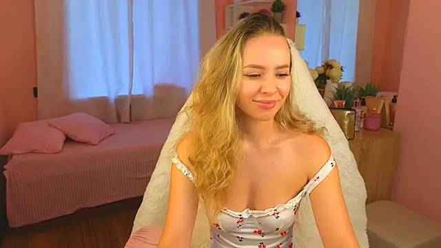 Snapshot of Hloya_Mei chatting on September 28, 1:00 am Hloya Mei online show from September 28, 1:00 am