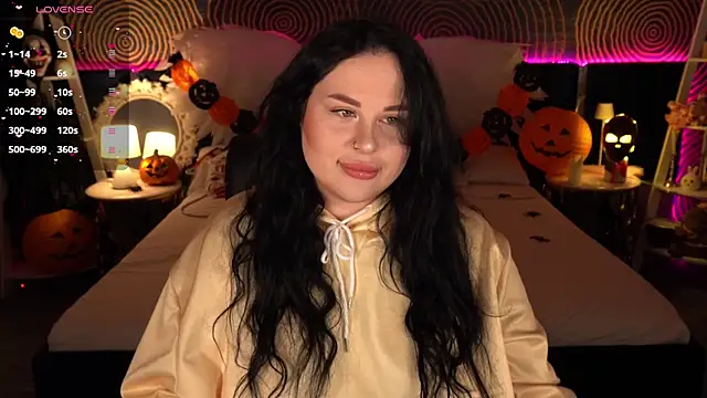 SerahMirabeli online show from November 2, 8:11 pm