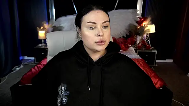 SerahMirabeli online show from February 4, 8:25 pm