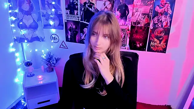 Snapshot of NeyliDream chatting on October 23, 6:34 am NeyliDream online show from October 23, 6:34 am