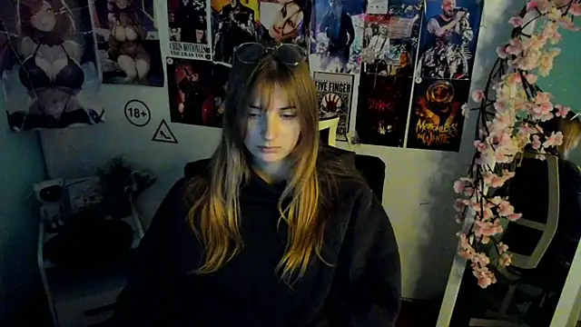 Snapshot of NeyliDream chatting on November 29, 1:14 pm NeyliDream online show from November 29, 1:14 pm