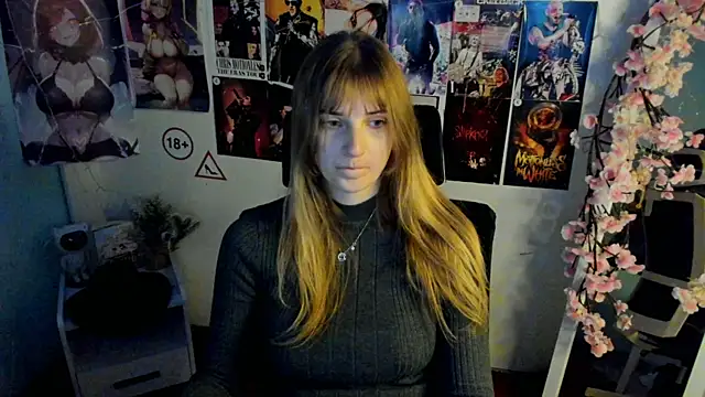 Snapshot of NeyliDream chatting on November 30, 7:01 am NeyliDream online show from November 30, 7:01 am