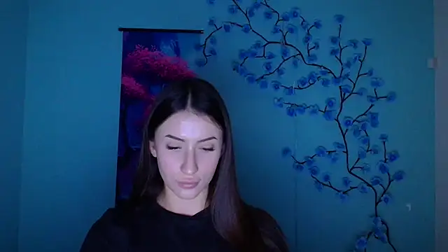 Snapshot of AlisaBubbles chatting on December 1, 1:05 pm AlisaBubbles online show from December 1, 1:05 pm