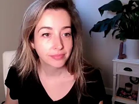 Snapshot of SuggestiveBehavior chatting on September 26, 1:26 pm SuggestiveBehavior online show from September 26, 1:26 pm