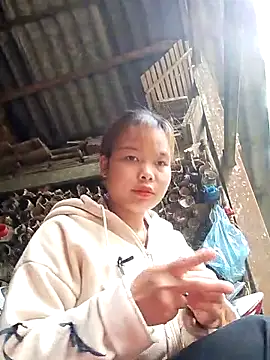 Huyen x online show from April 19, 1:49 am