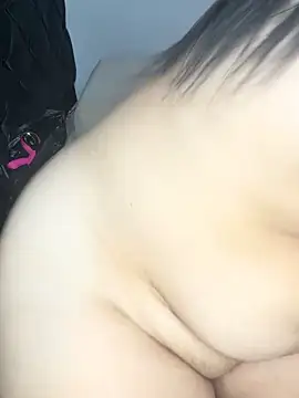 Snapshot of Yasmine__Hayat chatting on October 29, 3:58 pm Yasmine Hayat online show from October 29, 3:58 pm