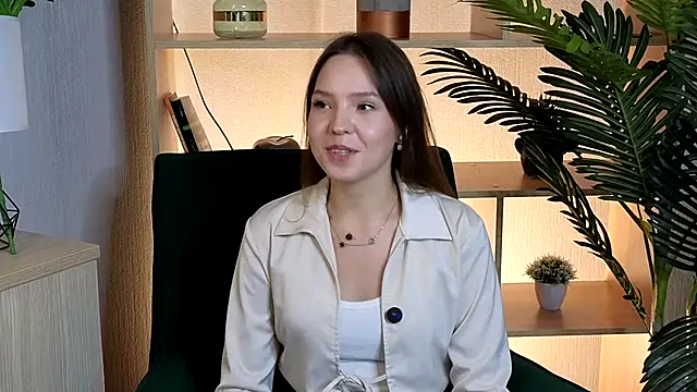 EmelySwickheimer online show from September 12, 10:15 am