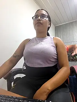 susan mooree online show from December 3, 7:01 pm