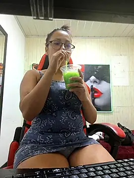 susan mooree online show from December 4, 7:22 pm