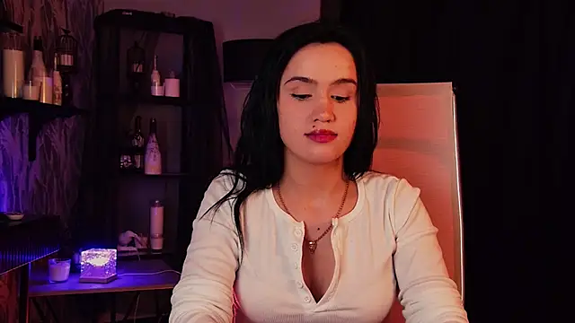 MonicaFarmer online show from February 17, 8:15 pm