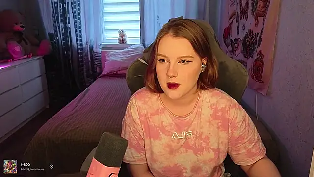 OliviaBlade online show from September 13, 4:56 am