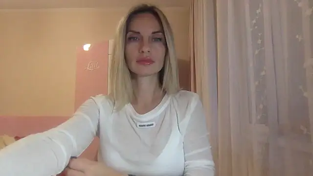 KarelliaStar online show from October 24, 1:29 pm