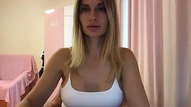KarelliaStar online show from June 14, 5:26 pm