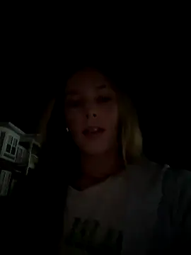 Snapshot of AllesandraLove chatting on October 4, 12:30 am AllesandraLove online show from October 4, 12:30 am