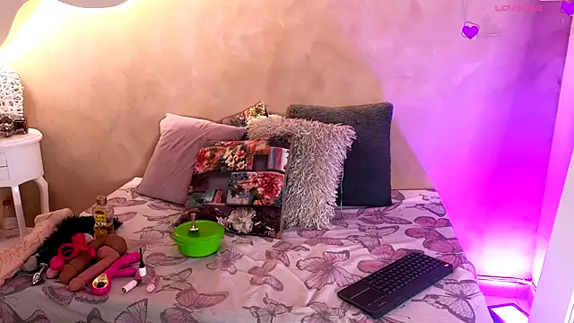 Kloee 12 online show from October 16, 12:17 pm