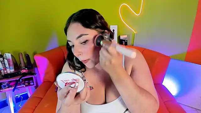 Snapshot of Bagiolett chatting on October 24, 8:16 pm Bagiolett online show from October 24, 8:16 pm