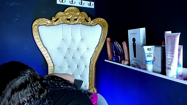 Snapshot of Bagiolett chatting on November 6, 7:15 pm Bagiolett online show from November 6, 7:15 pm