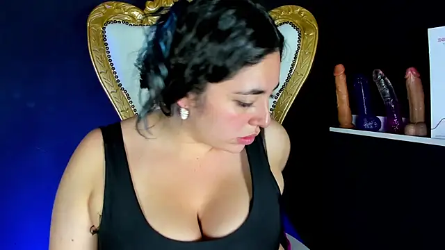 Snapshot of Bagiolett chatting on November 7, 7:25 pm Bagiolett online show from November 7, 7:25 pm