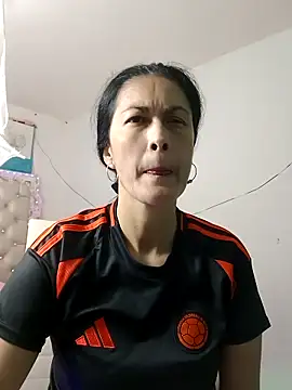 Snapshot of ZARAY_1118 chatting on September 21, 9:38 pm ZARAY 1118 online show from September 21, 9:38 pm