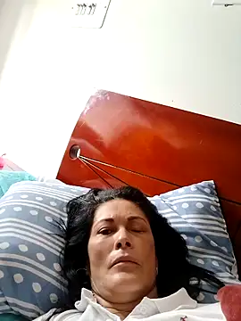 Snapshot of ZARAY_1118 chatting on December 5, 5:20 pm ZARAY 1118 online show from December 5, 5:20 pm