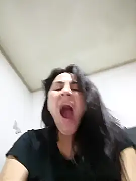 vanessa-titisM online show from February 16, 3:57 am