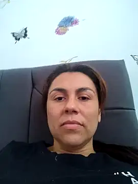 vanessa-titisM online show from April 30, 6:25 pm
