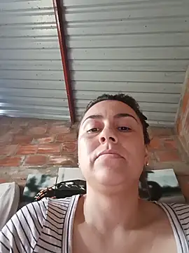vanessa-titisM online show from May 17, 3:19 pm
