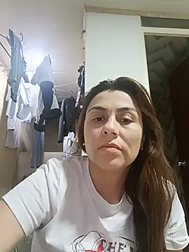 vanessa-titisM online show from May 28, 3:15 am