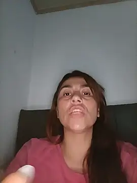 vanessa-titisM online show from July 29, 3:15 am